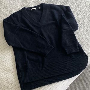 Vince Navy V Neck 100% Cashmere sweater